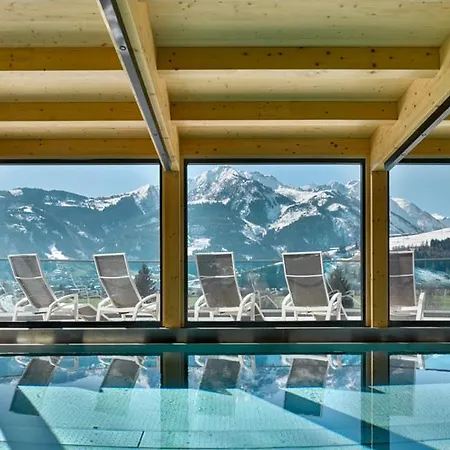 Sonja Alpine * Piesendorf